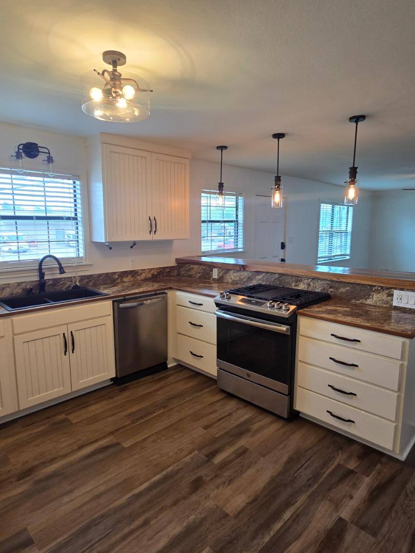 House for rent at 206 Cooper St, Lindale, TX 75771