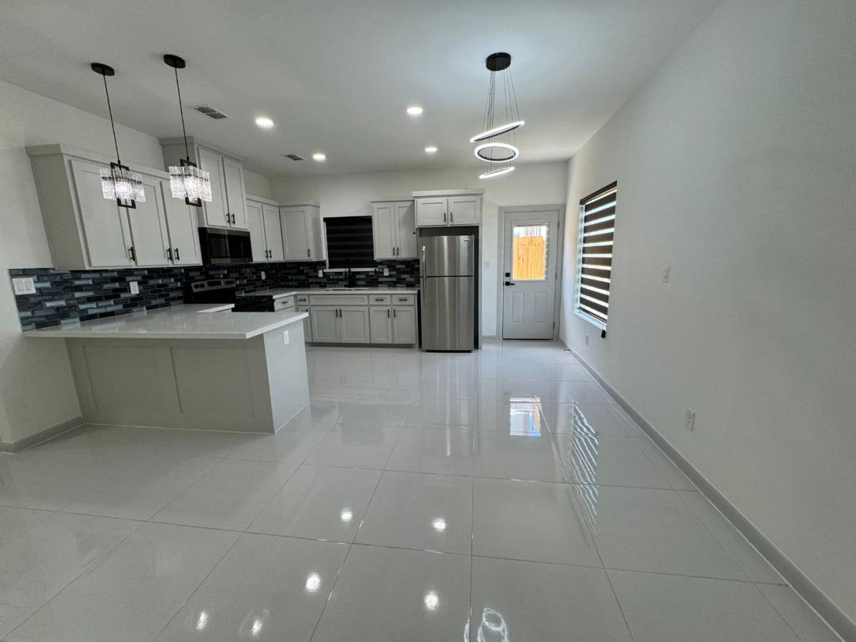 Apartment for rent at 2421 Indian Creek Ave #3, McAllen, TX 78504