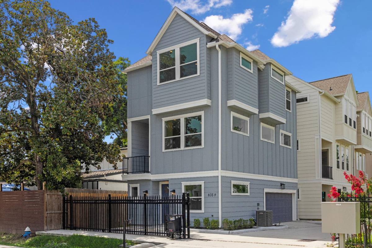 House for rent at 835 Elkhart St #F, Houston, TX 77091