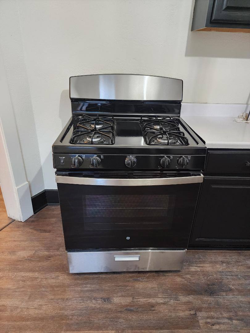 Apartment for rent at 115 Dawes Ave #2, Akron, OH 44302