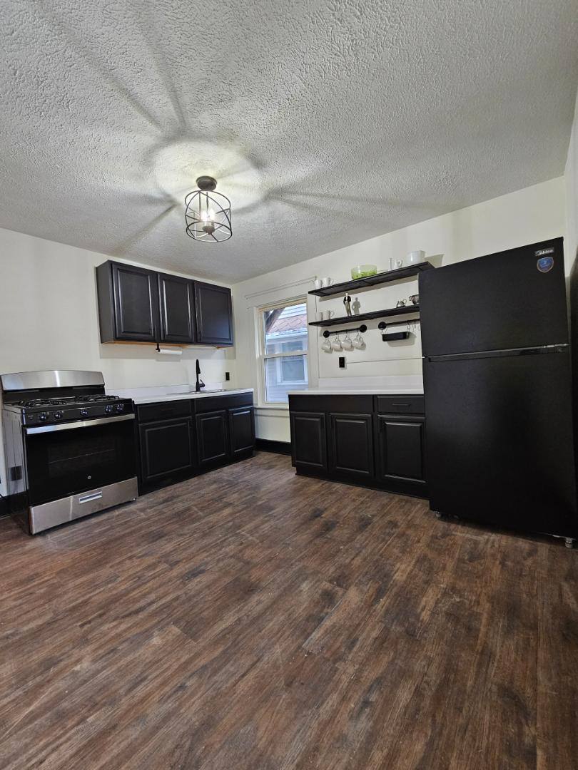 Apartment for rent at 115 Dawes Ave #2, Akron, OH 44302
