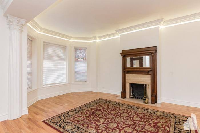 Apartment for rent at 3152 N Pine Grove Ave #1, Chicago, IL 60657