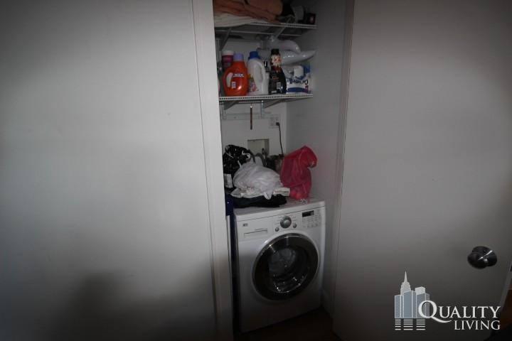 Townhouse for rent at 252 W 10th St #2, New York, NY 10014