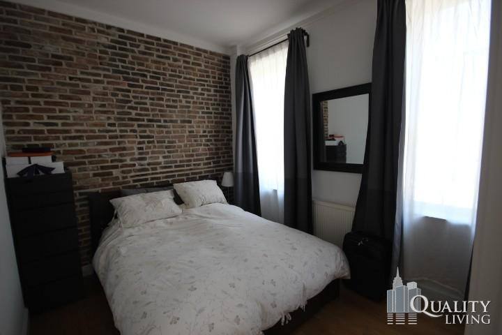 Townhouse for rent at 252 W 10th St #2, New York, NY 10014