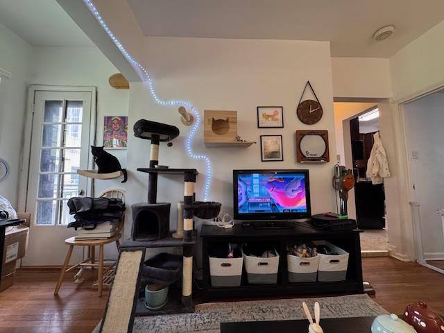 Apartment for rent at 4312 N Clarendon Ave #1231, Chicago, IL 60613