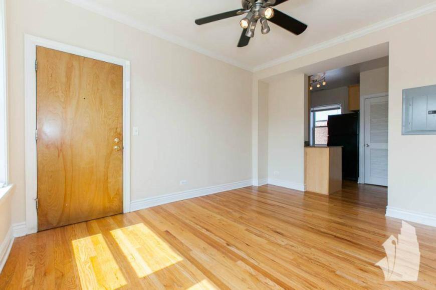 Apartment for rent at 1212 W Waveland, Chicago, IL 60613