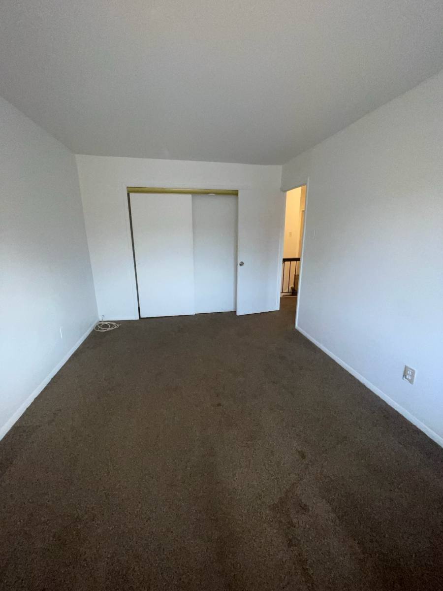 Townhouse for rent at 25 Memphis Court, Sicklerville, NJ 08081