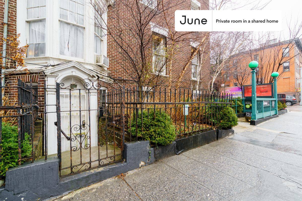 Apartment for rent at 260 Lafayette Ave E, Brooklyn, NY 11238