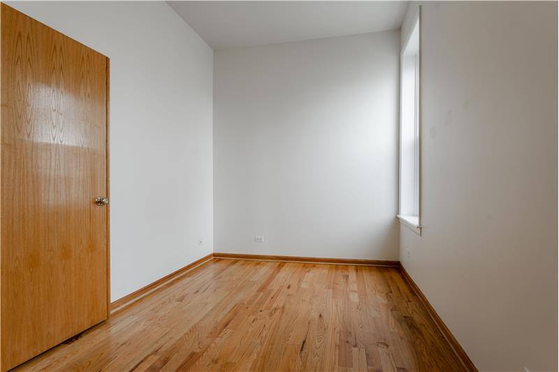 Apartment for rent at 1822 N Campbell Ave #2F, Chicago, IL 60622