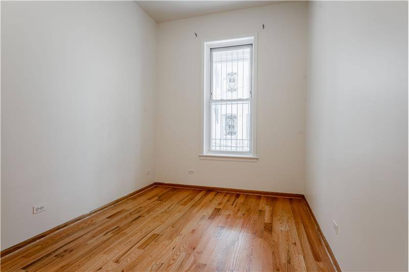 Apartment for rent at 1822 N Campbell Ave #2F, Chicago, IL 60622