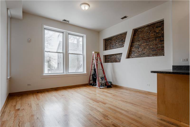 Apartment for rent at 1822 N Campbell Ave #2F, Chicago, IL 60622