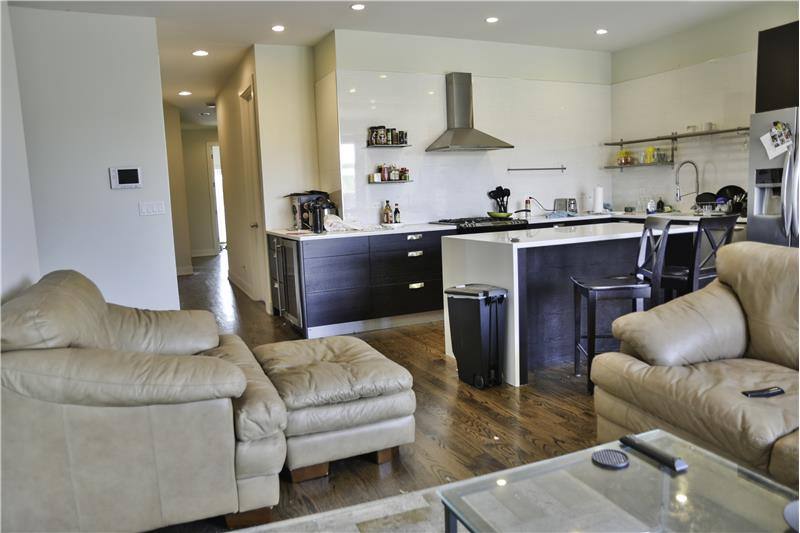 Condo for rent at 2127 W Division St #2F, Chicago, IL 60622