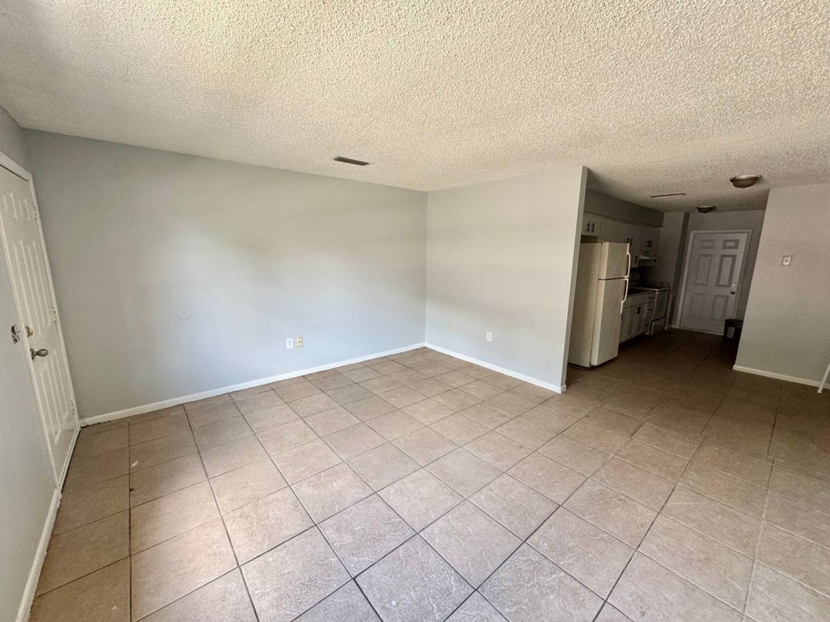 Apartment for rent at 911 N Iowa Ave #2, Lakeland, FL 33801