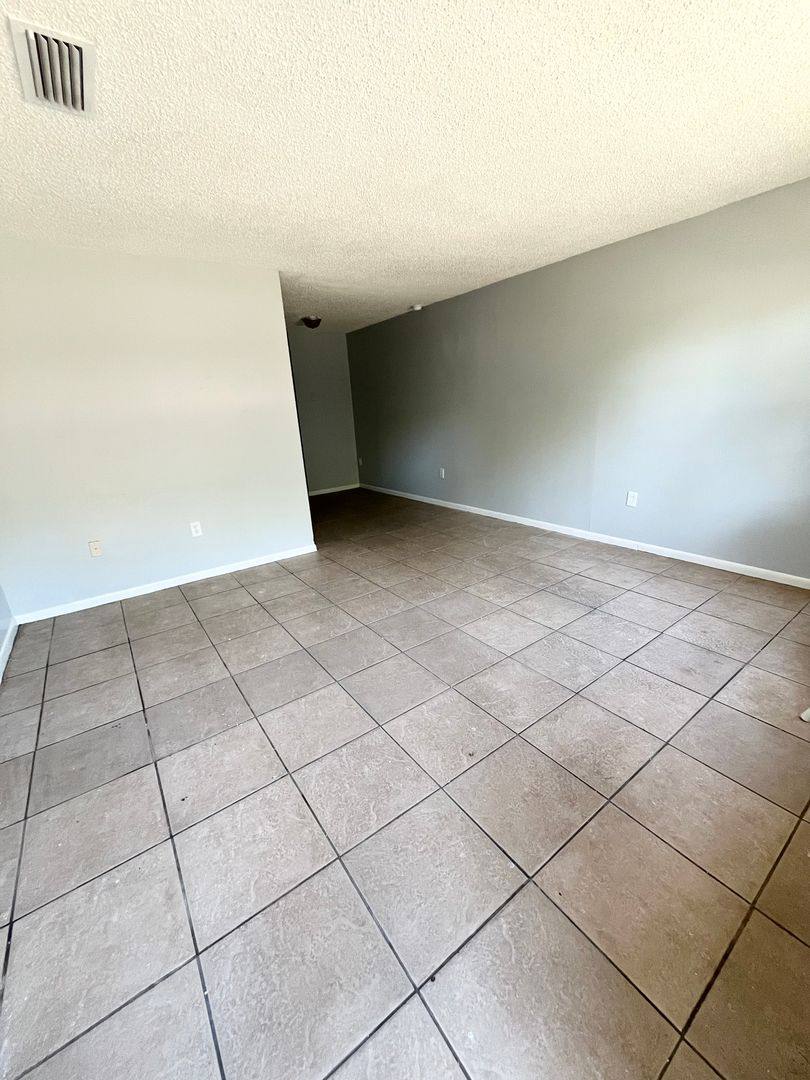 Apartment for rent at 911 N Iowa Ave #2, Lakeland, FL 33801
