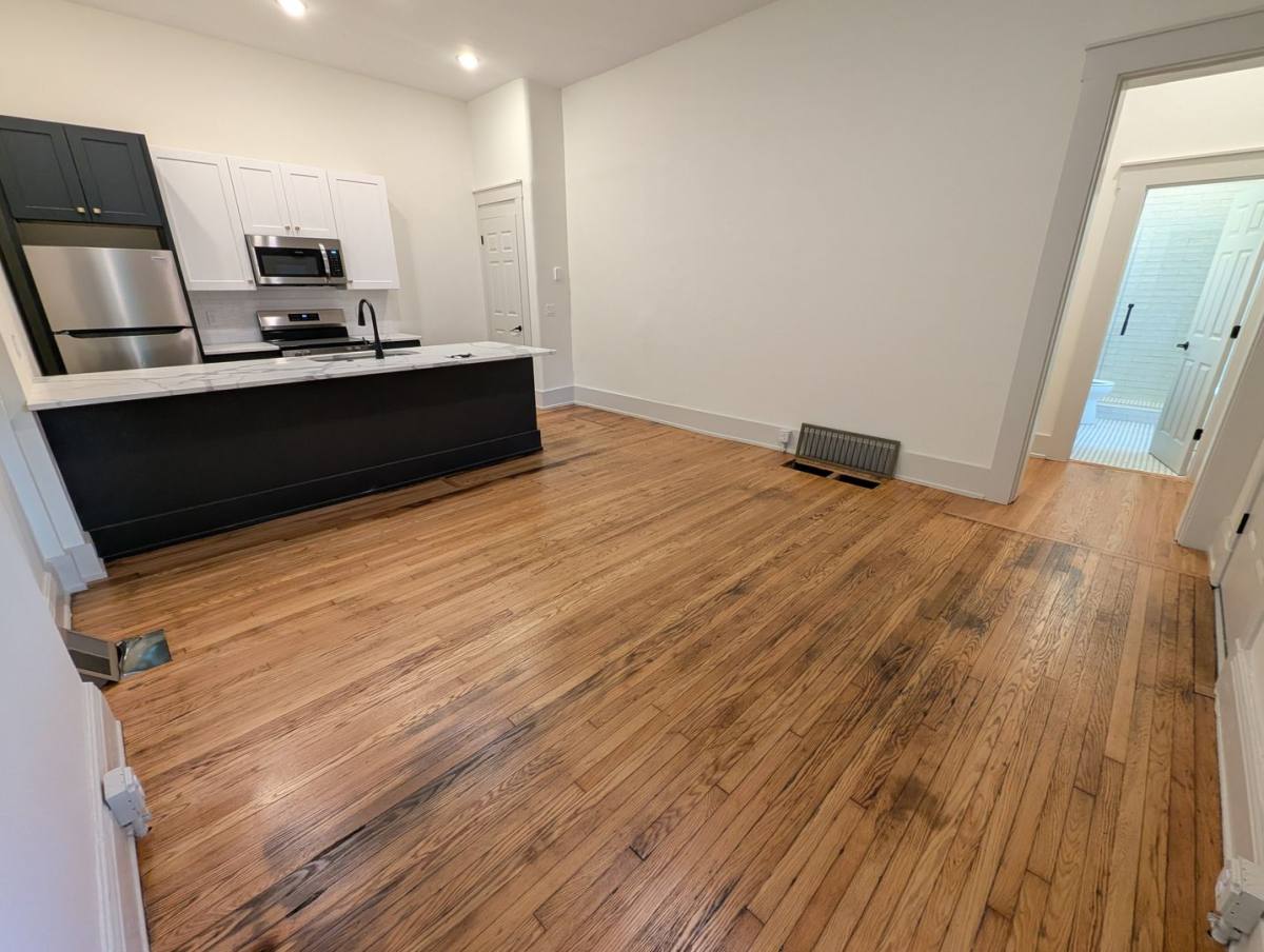 Apartment for rent at 521 Garrard St, Covington, KY 41011