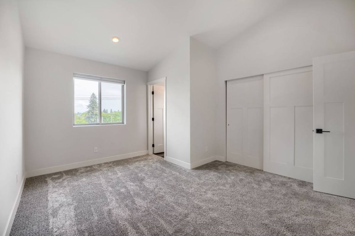 Townhouse for rent at 3310 S C St, Tacoma, WA 98418