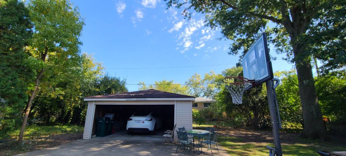 House for rent at 724 Laporte Ave, Wilmette, IL 60091