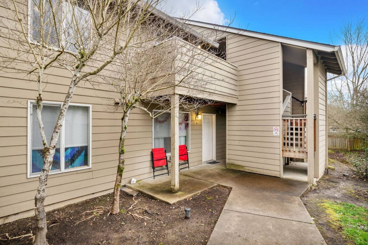 Apartment for rent at 12150 SW Allen Blvd, Beaverton, OR 97005
