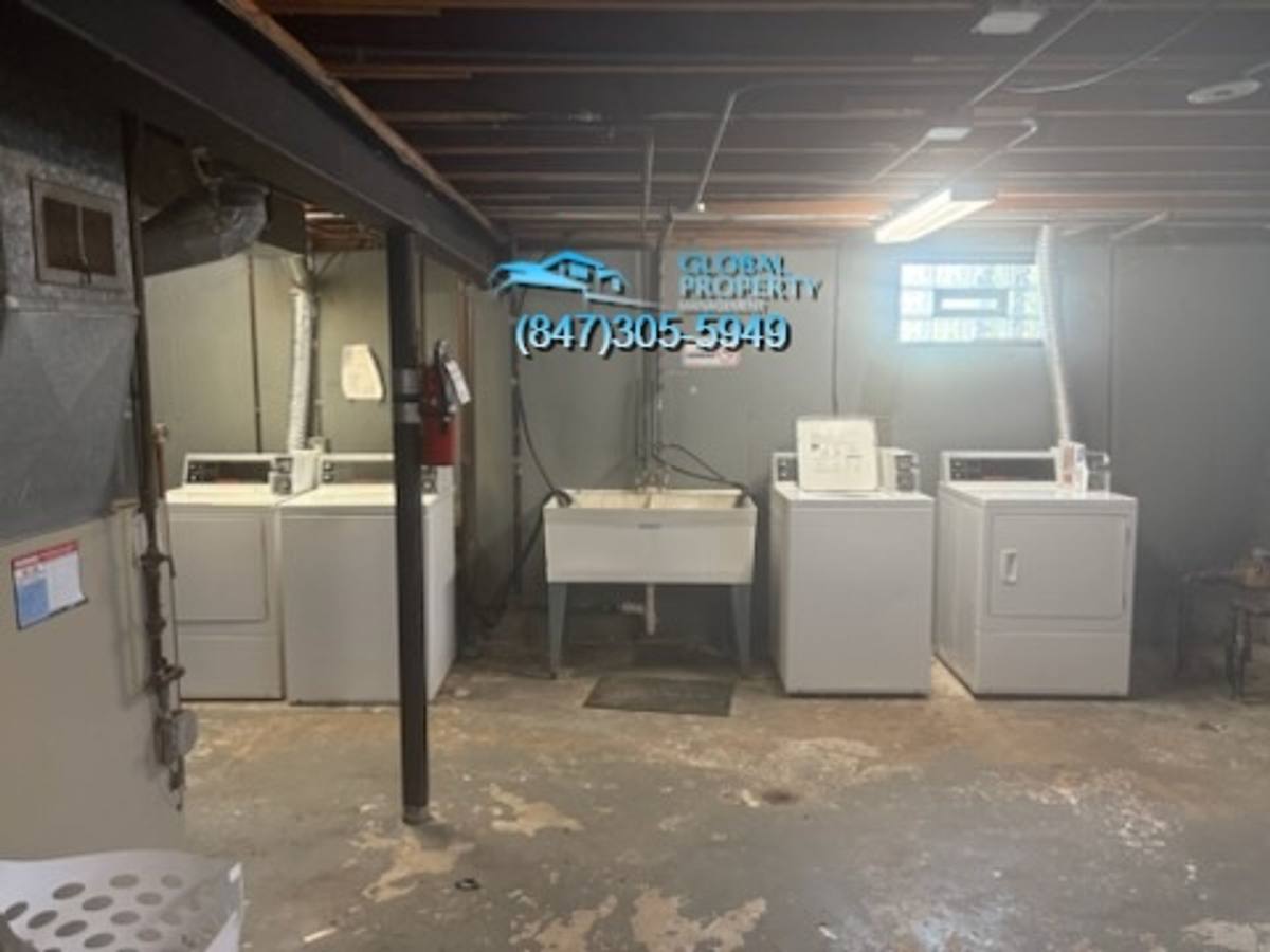 Apartment for rent at 267 E Grand Ave, Fox Lake, IL 60020