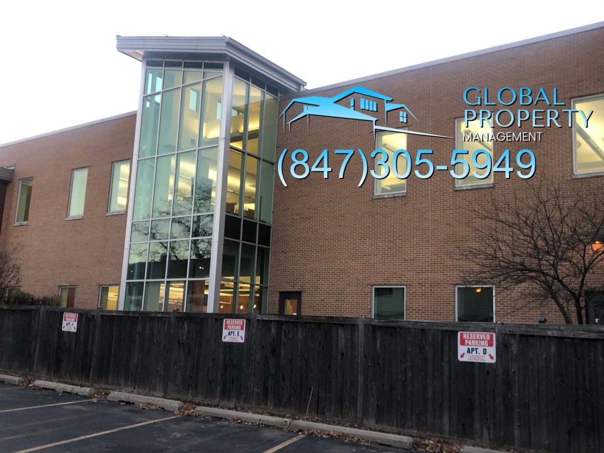 Apartment for rent at 267 E Grand Ave, Fox Lake, IL 60020