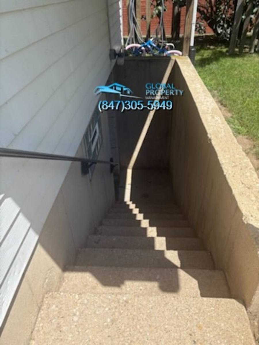 Apartment for rent at 267 E Grand Ave, Fox Lake, IL 60020
