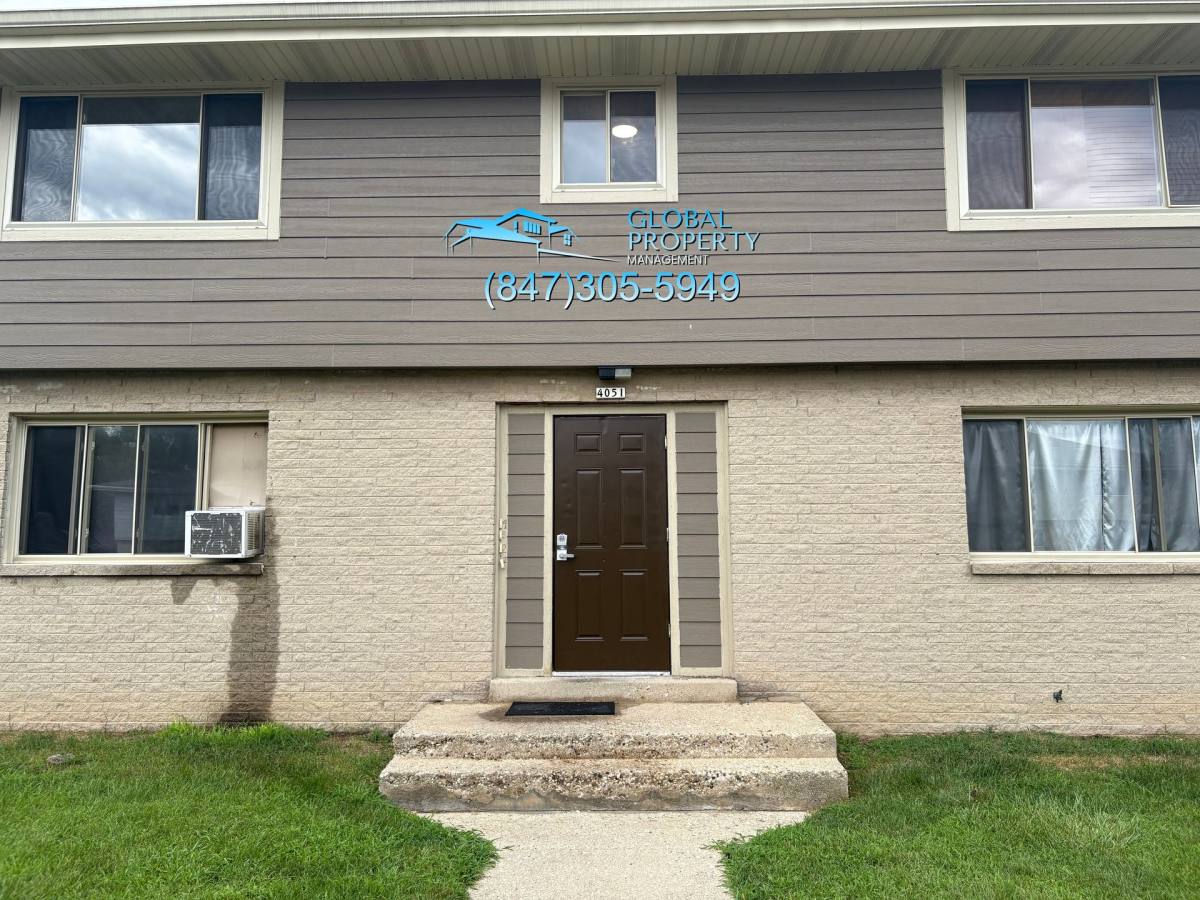 Apartment for rent at 4051 28th Ave, Kenosha, WI 53140