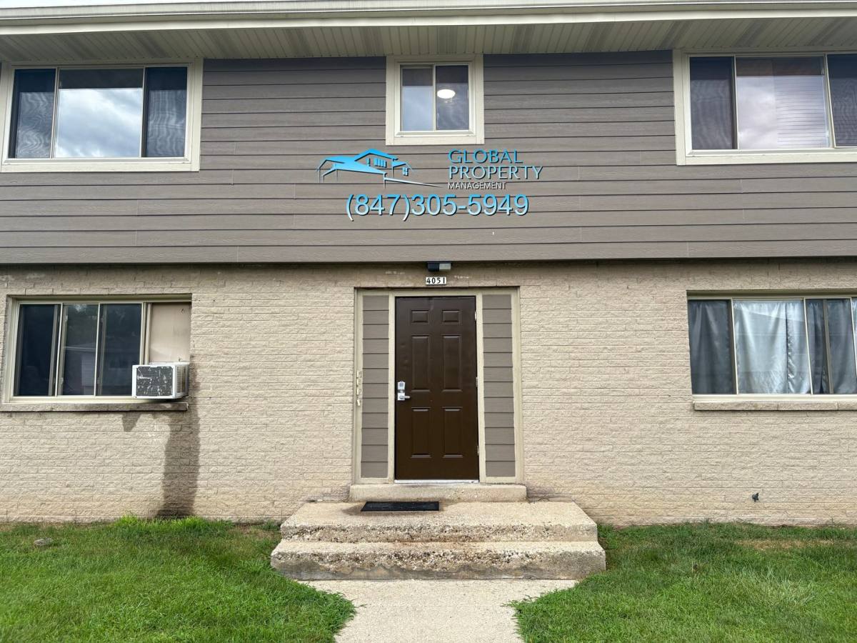 Apartment for rent at 4051 28th Ave, Kenosha, WI 53140