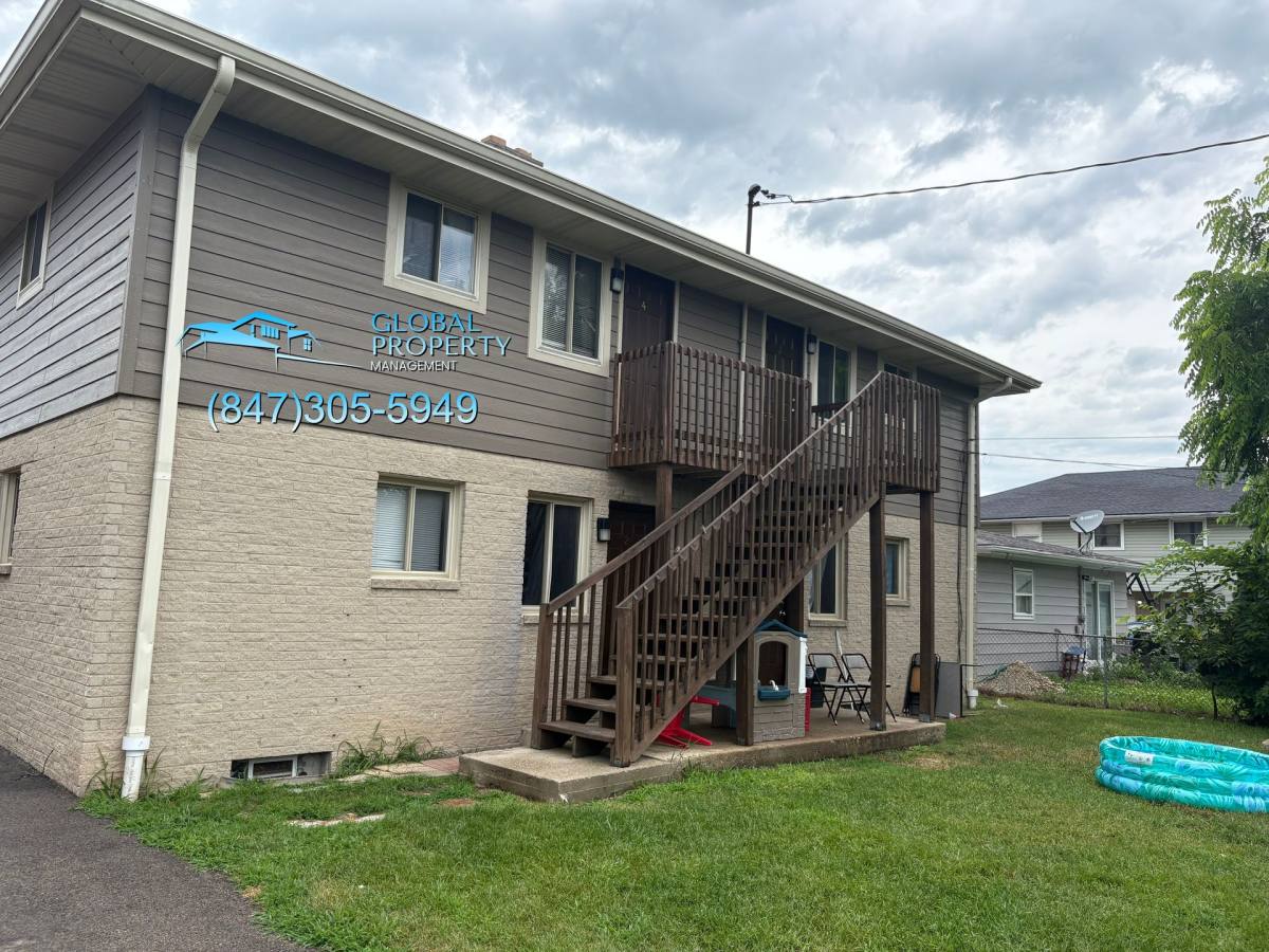 Apartment for rent at 4051 28th Ave, Kenosha, WI 53140