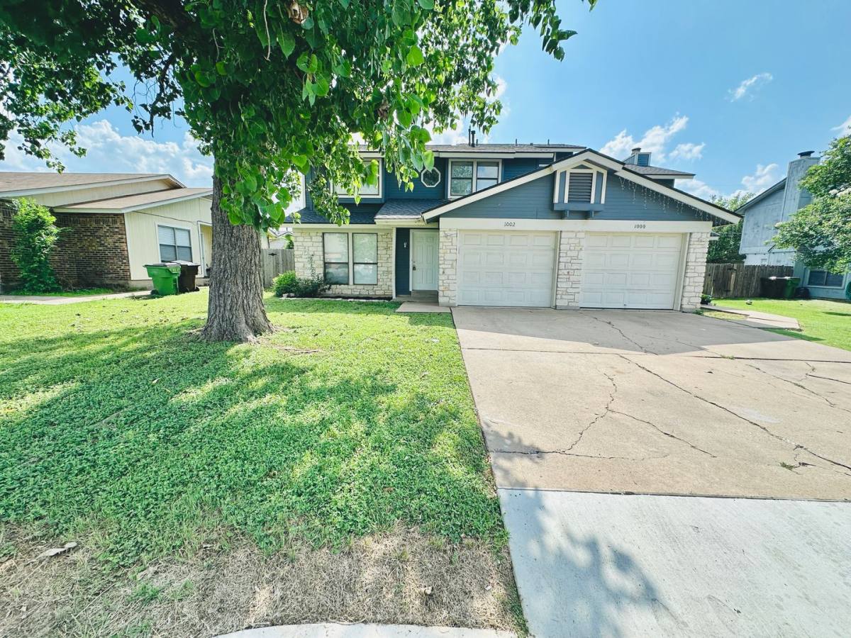 Apartment for rent at 1000 & 1002 Ridgemont St, Round Rock, TX 78664