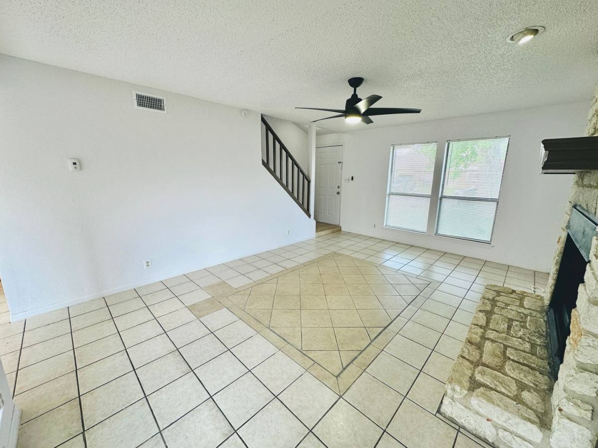 Apartment for rent at 1000 & 1002 Ridgemont St, Round Rock, TX 78664