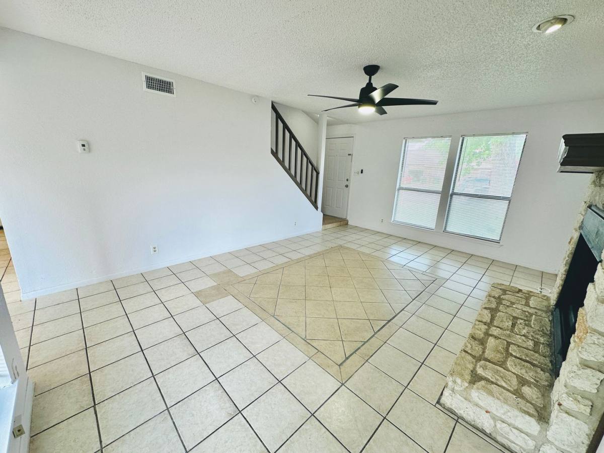 Apartment for rent at 1000 & 1002 Ridgemont St, Round Rock, TX 78664