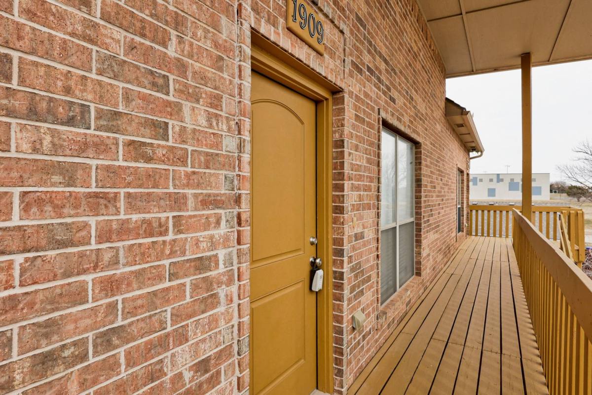 Apartment for rent at 1901 Dover St, Norman, OK 73071