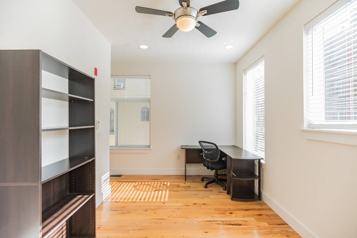 Apartment for rent at 910 N 19th St, Philadelphia, PA 19130
