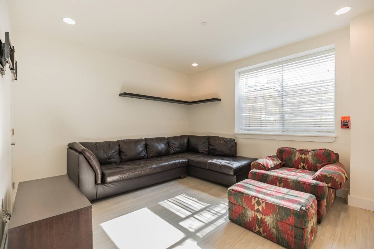 Apartment for rent at 910 N 19th St, Philadelphia, PA 19130
