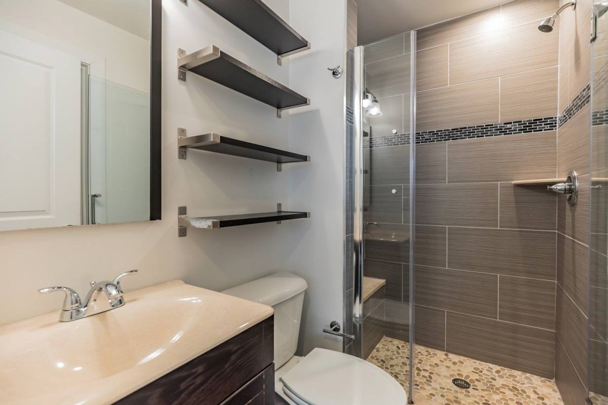 Apartment for rent at 910 N 19th St, Philadelphia, PA 19130