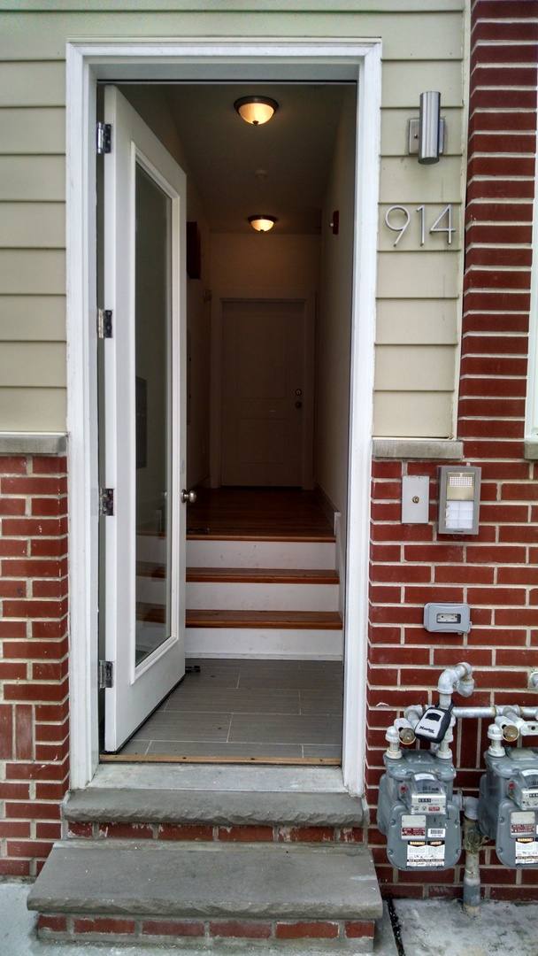 Apartment for rent at 912 N 19th St, Philadelphia, PA 19130