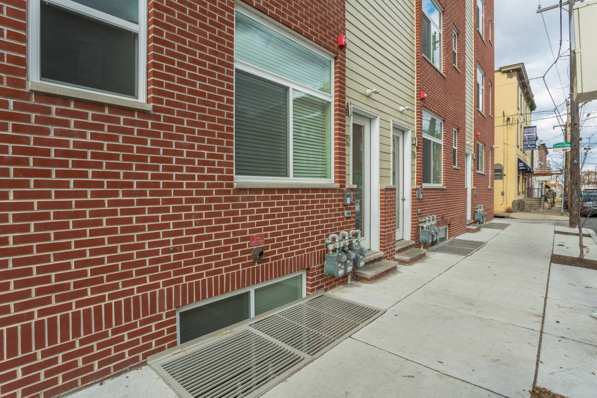 Apartment for rent at 912 N 19th St, Philadelphia, PA 19130