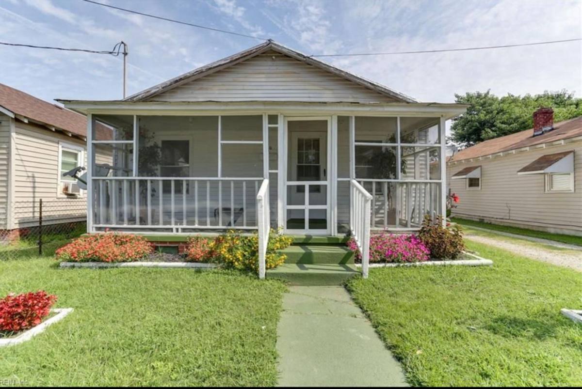 House for rent at 210 Baker St, Suffolk, VA 23434