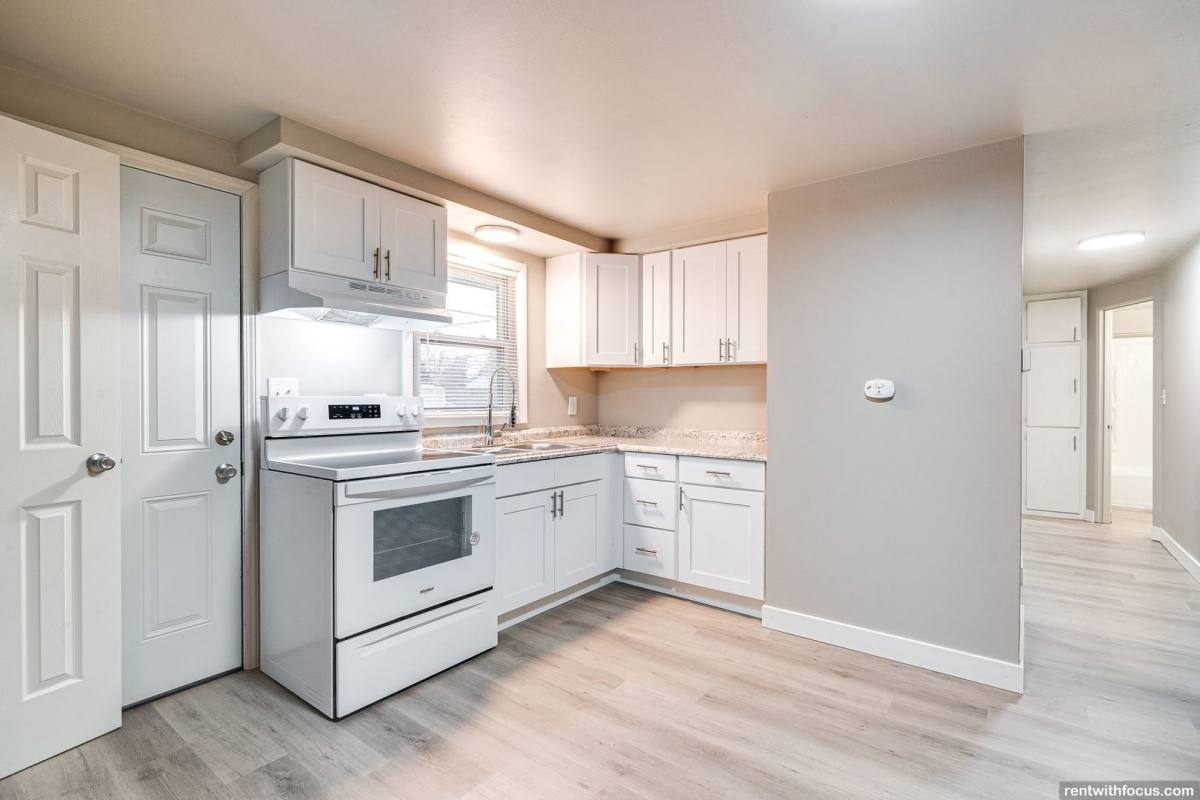 Apartment for rent at 518 Susan St, Combined Locks, WI 54113