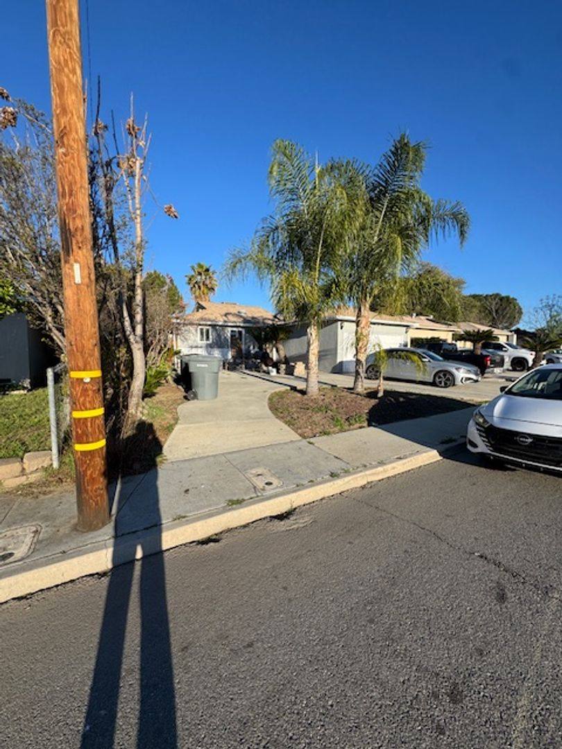 House for rent at 419 Angela Way, San Jacinto, CA 92583