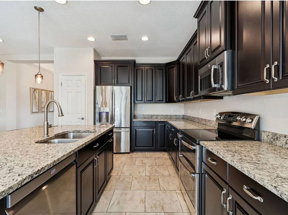 House for rent at 3987 Sunset Lake Dr, Lakeland, FL 33810