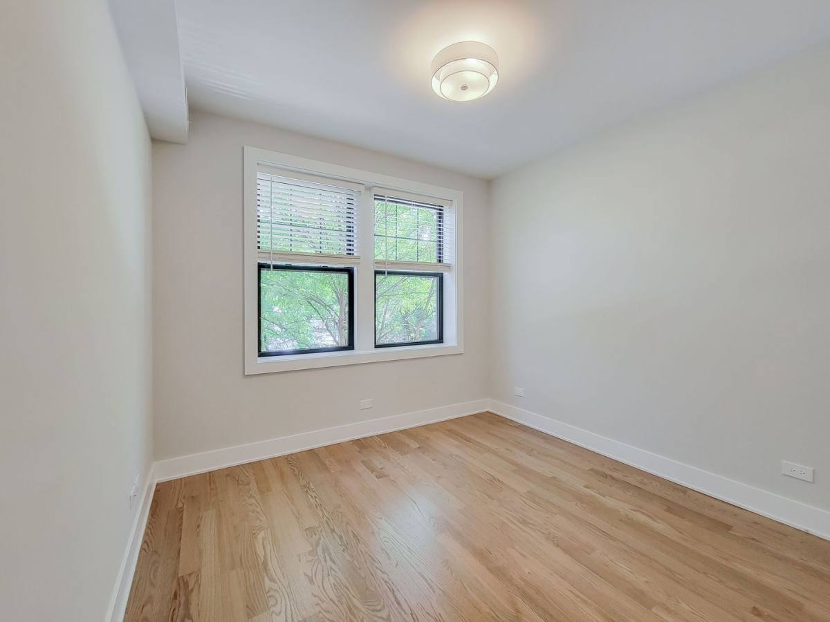 Apartment for rent at 2020 W Montrose Ave, Chicago, IL 60618