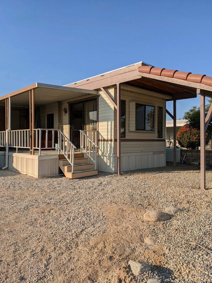 House for rent at 13827 E 49th St, Yuma, AZ 85367