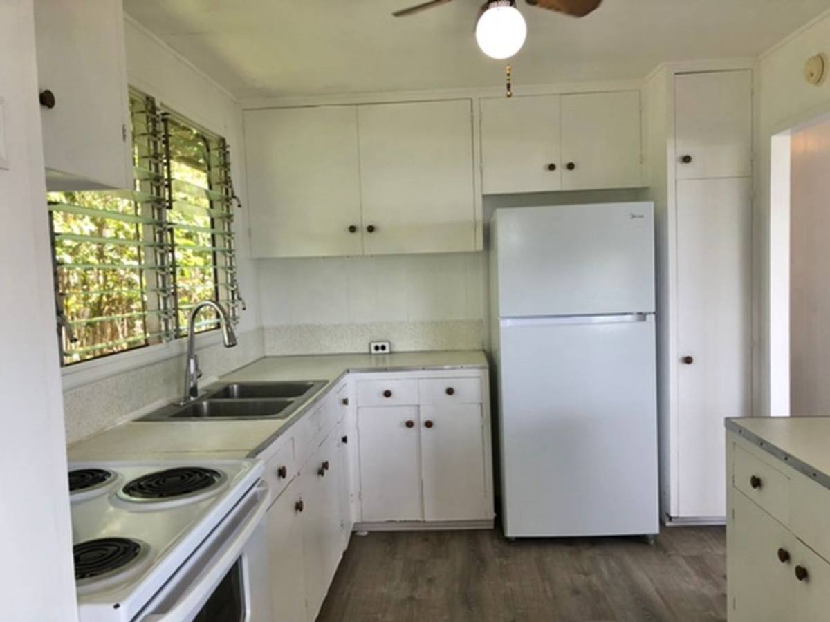 Apartment for rent at 3670 Hilo Place, Honolulu, HI 96816