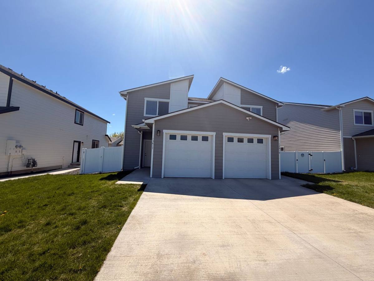 Apartment for rent at 13817 W Redding Dr, Airway Heights, WA 99001