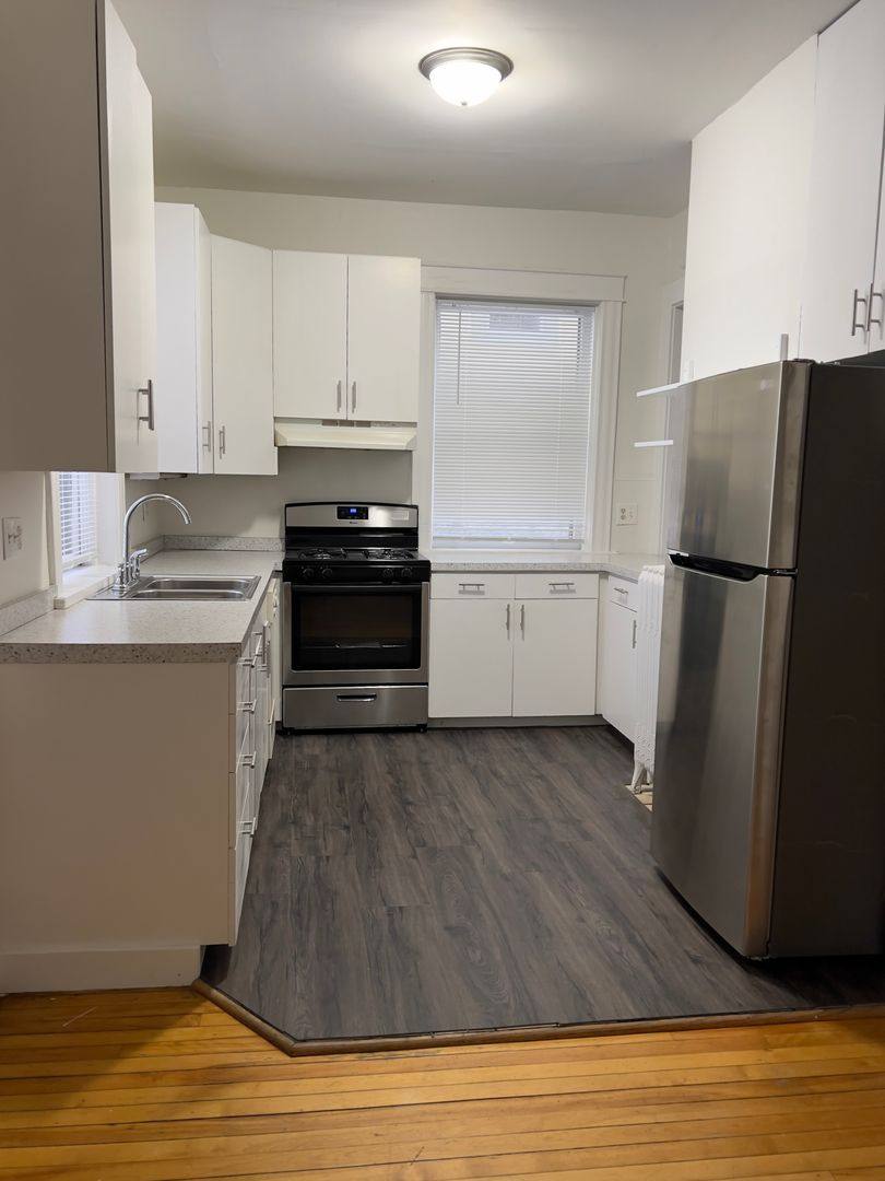 Apartment for rent at 608 Ridgewood Ave, Minneapolis, MN 55403