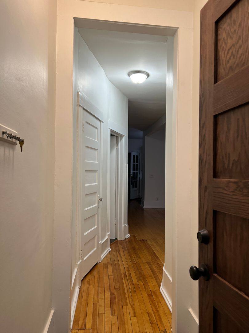 Apartment for rent at 608 Ridgewood Ave, Minneapolis, MN 55403