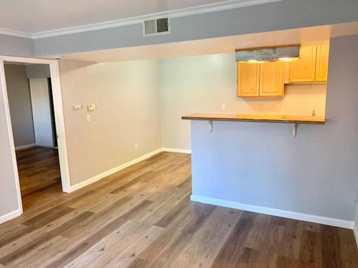 Apartment for rent at 1163 Lakeview Circle, Pittsburg, CA 94565