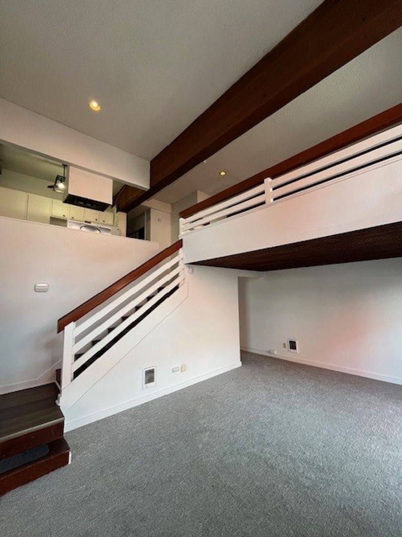 Apartment for rent at 2621 14th W, Seattle, WA 98119