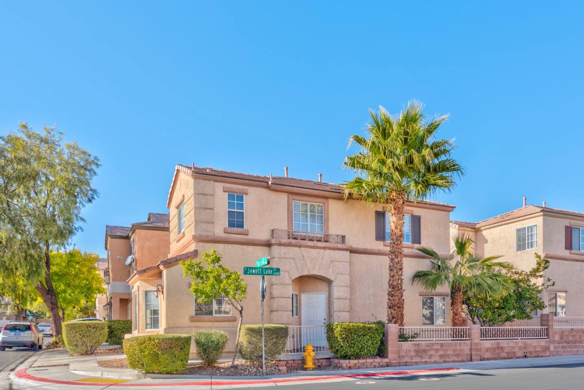 House for rent at 9926 Star Lake Ave, Las Vegas, NV 89148